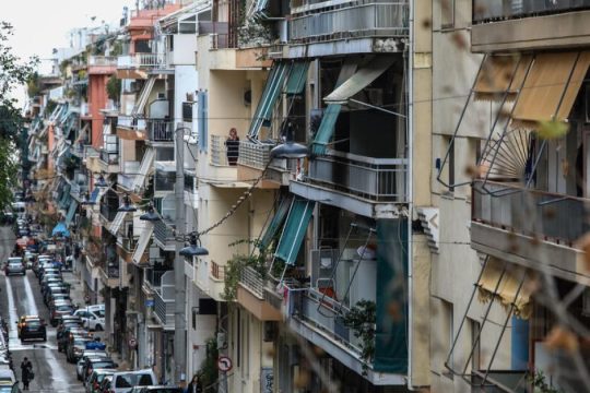 Μονόδρομος η «ανάσταση» της εργατικής κατοικίας